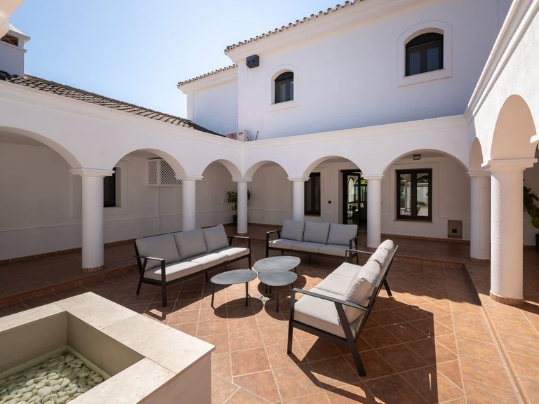 Apartment for Sale  in Marbella, Malaga 9