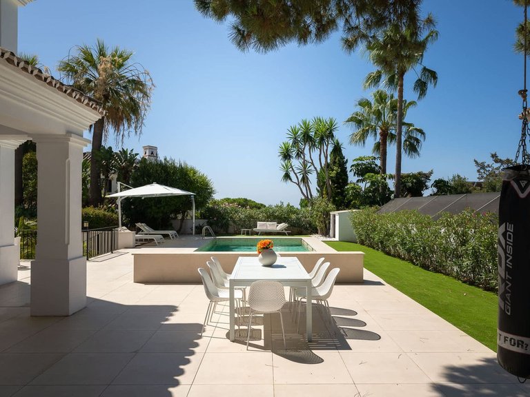 Apartment for Sale  in Marbella, Malaga 4