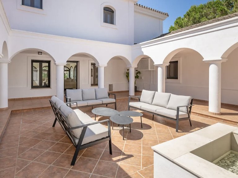 Apartment for Sale  in Marbella, Malaga 8