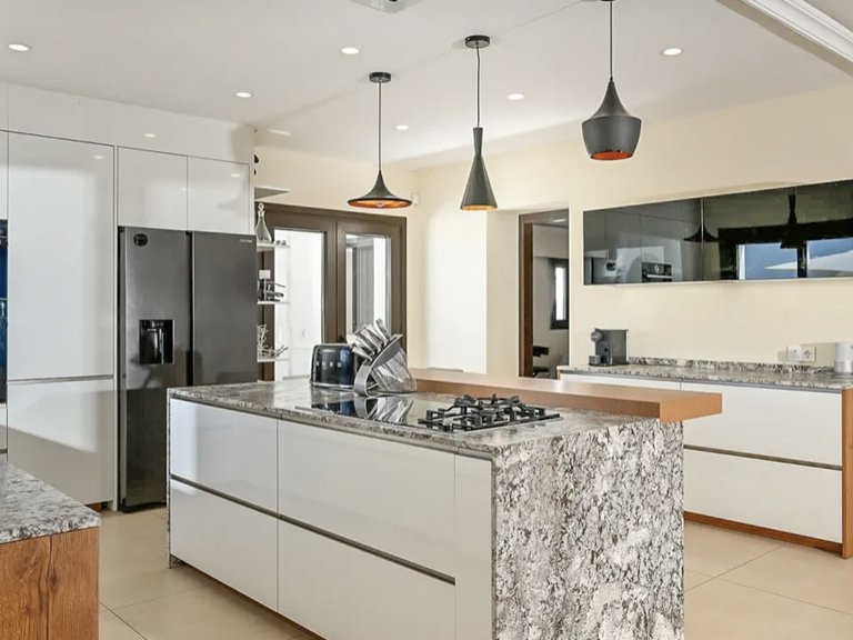 Apartment for Sale  in Marbella, Malaga 14