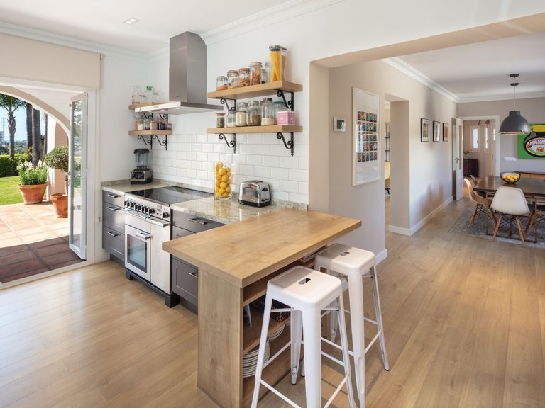 Apartment for Sale  in Marbella, Malaga 10