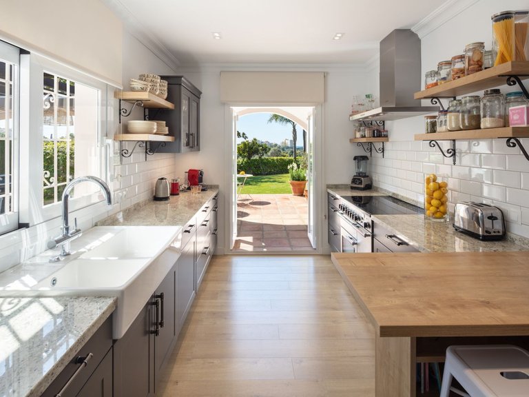Apartment for Sale  in Marbella, Malaga 9