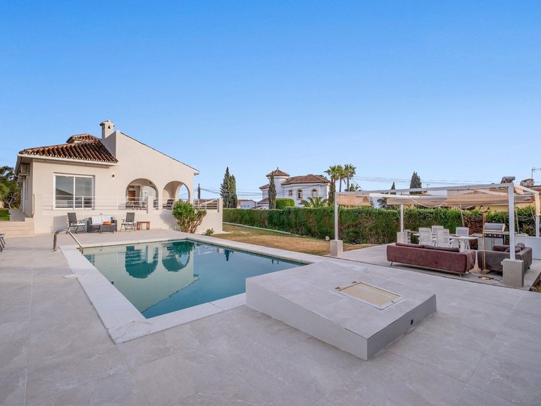 Apartment for Sale  in Marbella, Malaga 3
