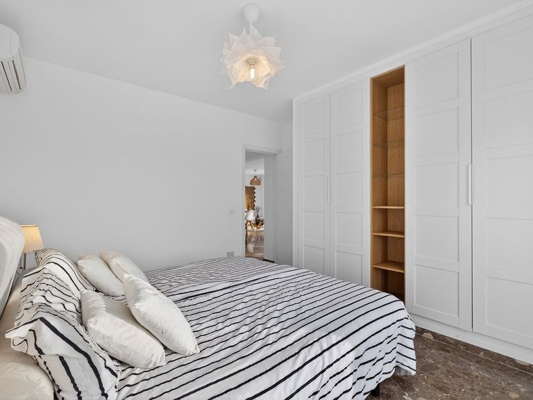 Apartment for Sale  in Marbella, Malaga 30