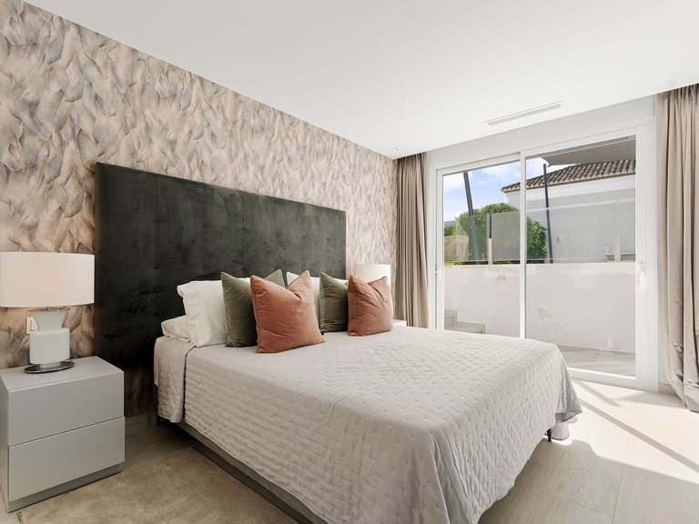 Apartment for Sale  in Marbella, Malaga 26
