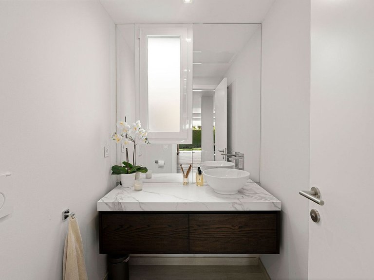 Apartment for Sale  in Marbella, Malaga 12