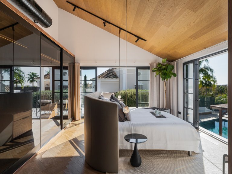 Apartment for Sale  in Marbella, Malaga 20