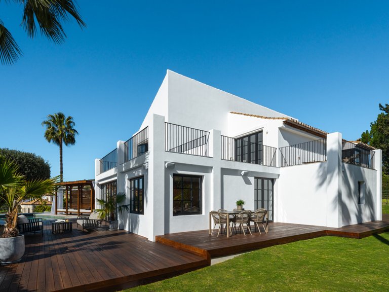 Apartment for Sale  in Marbella, Malaga 40