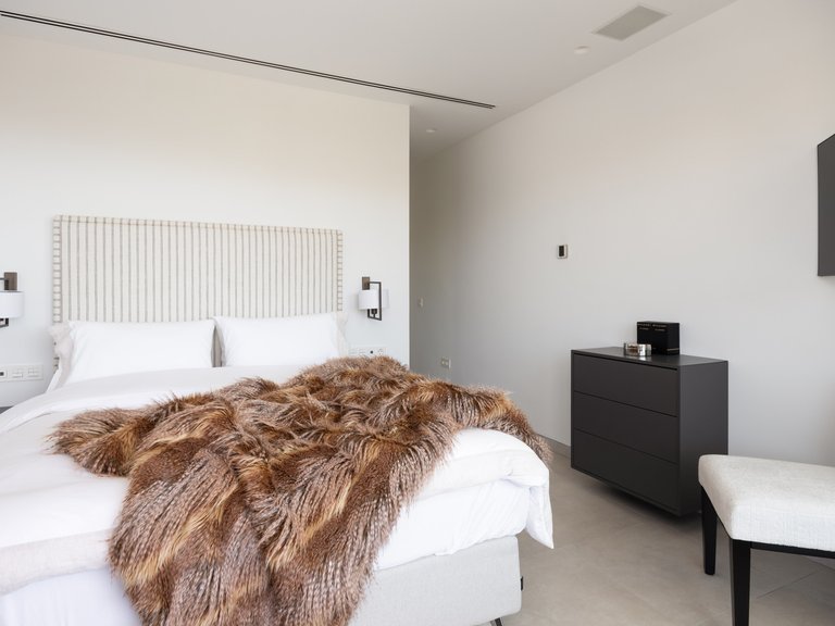 Apartment for Sale  in Marbella, Malaga 17