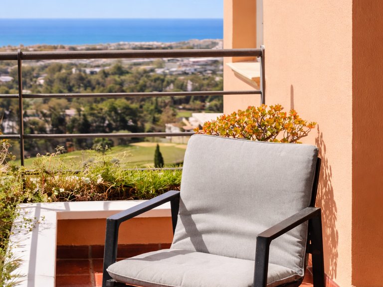 Apartment for Sale  in Marbella, Malaga 17