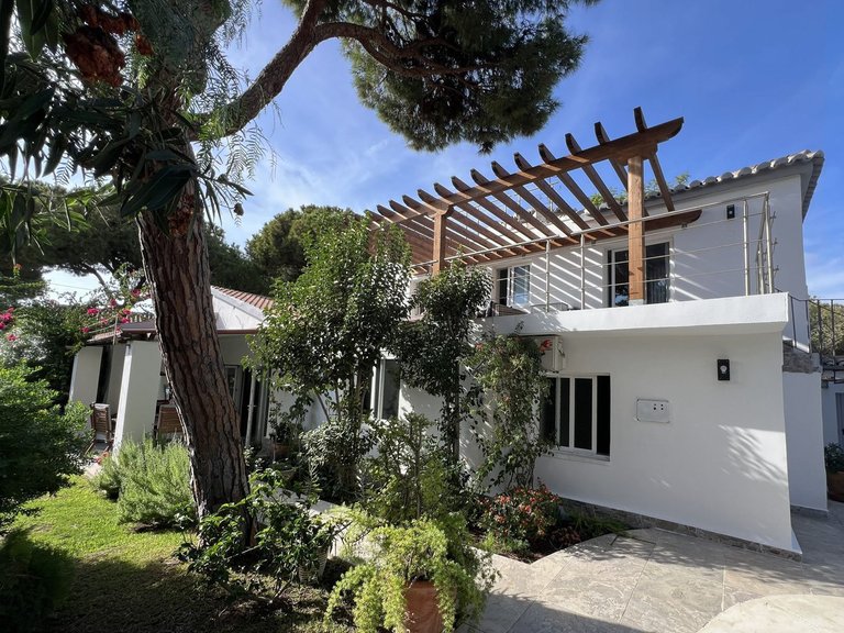 Apartment for Sale  in Marbella, Malaga 4