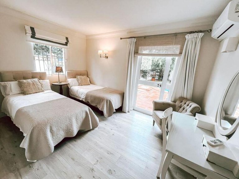Apartment for Sale  in Marbella, Malaga 15