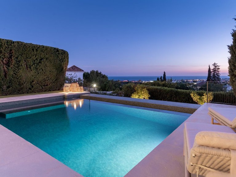 Apartment for Sale  in Benahavis, Malaga 25