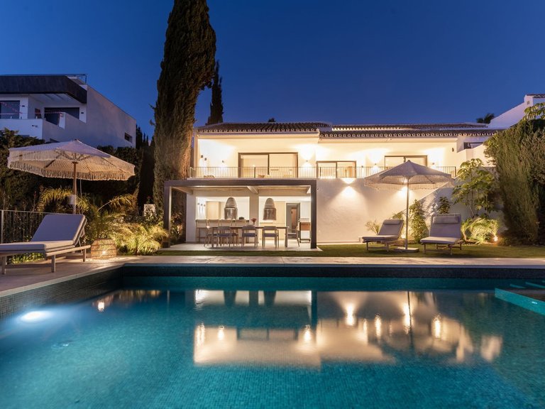 Apartment for Sale  in Benahavis, Malaga 27