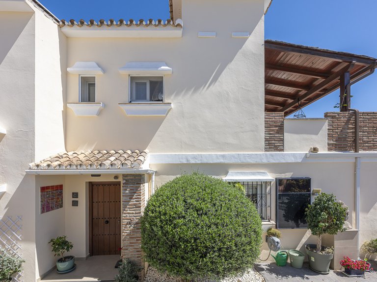 Apartment for Sale  in Estepona, Malaga 7