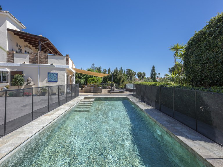 Apartment for Sale  in Estepona, Malaga 41
