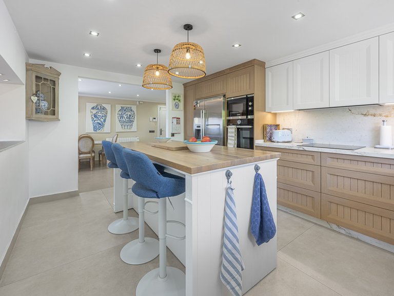 Apartment for Sale  in Estepona, Malaga 11