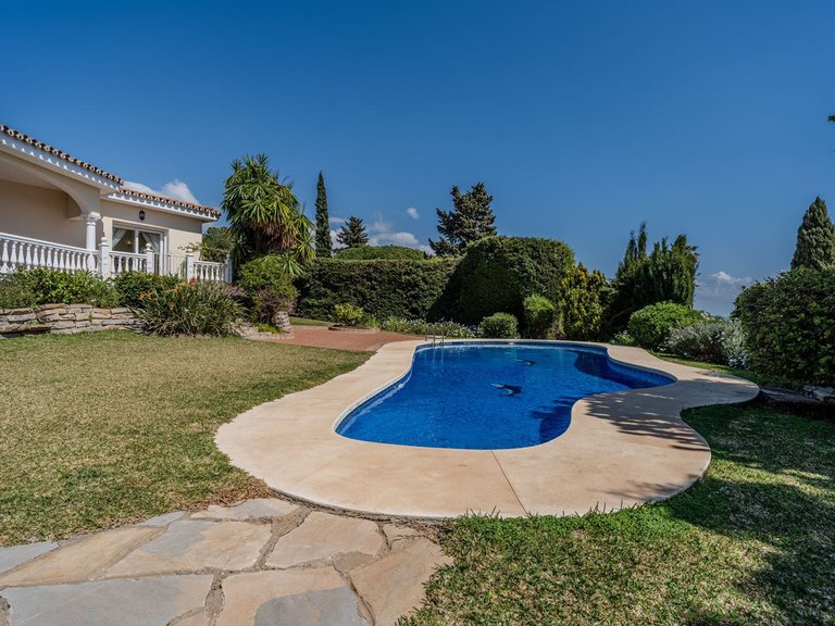 Apartment for Sale  in Estepona, Malaga 2