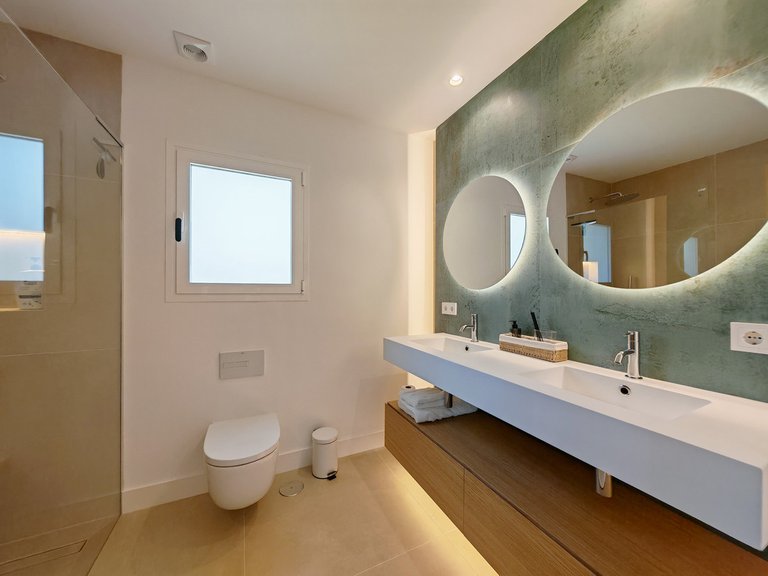 Apartment for Sale  in Marbella, Malaga 18