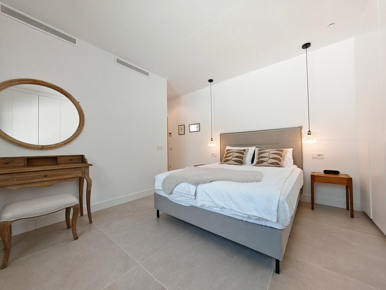 Apartment for Sale  in Marbella, Malaga 28