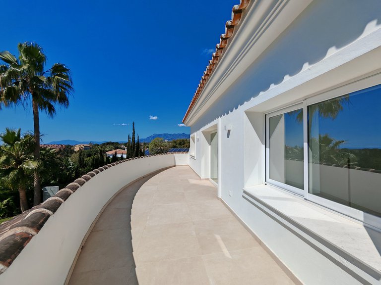 Apartment for Sale  in Marbella, Malaga 20