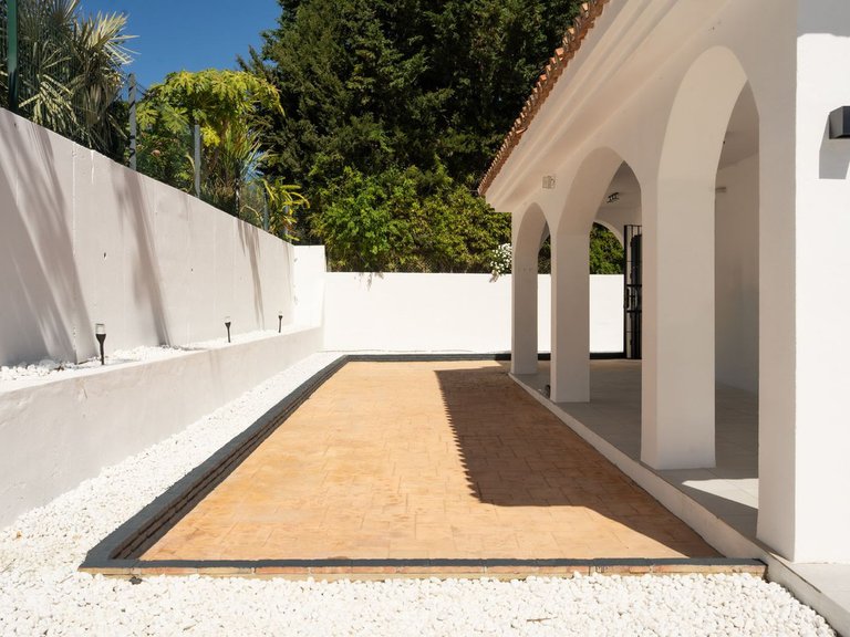 Apartment for Sale  in Estepona, Malaga 35