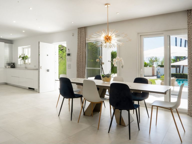 Apartment for Sale  in Estepona, Malaga 7