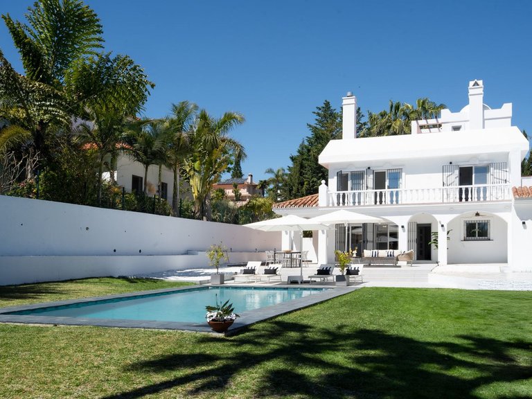 Apartment for Sale  in Estepona, Malaga 44