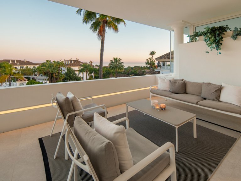 Apartment for Sale  in Marbella, Malaga 26