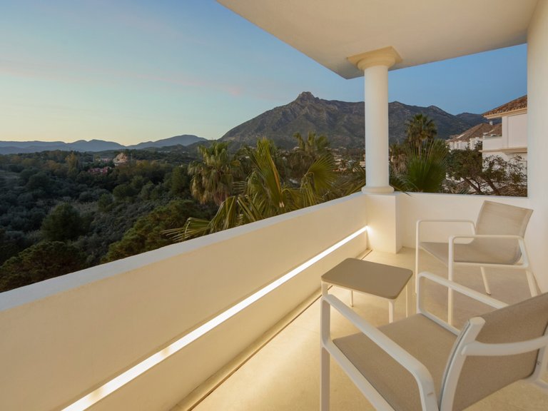 Apartment for Sale  in Marbella, Malaga 31