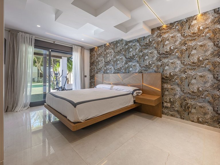 Apartment for Sale  in Estepona, Malaga 30