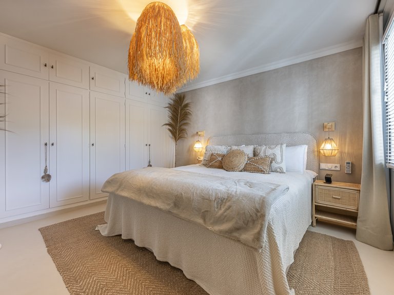 Apartment for Sale  in Marbella, Malaga 28