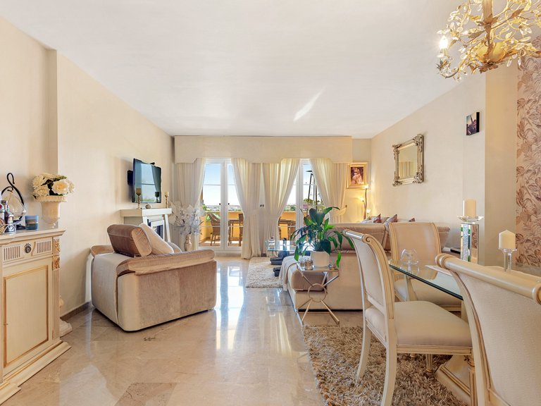 Apartment for Sale  in Marbella, Malaga 9