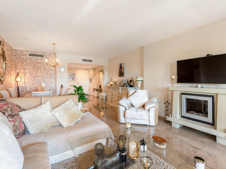 Apartment for Sale  in Marbella, Malaga 10
