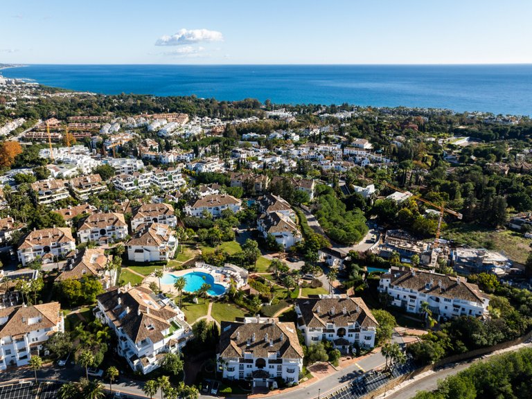Apartment for Sale  in Marbella, Malaga 45