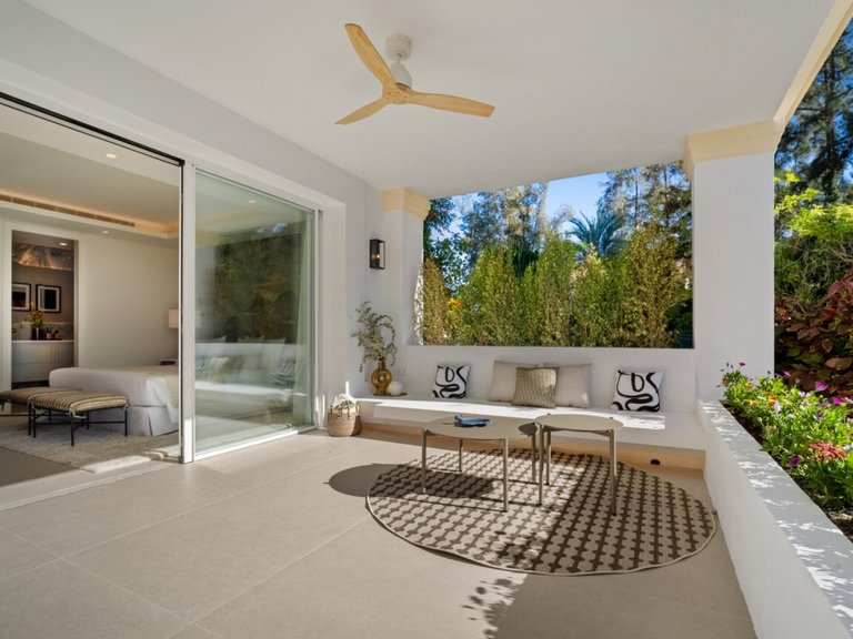 Apartment for Sale  in Marbella, Malaga 37