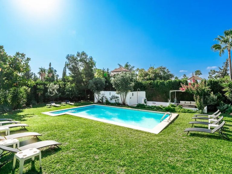 Apartment for Sale  in Marbella, Malaga 29
