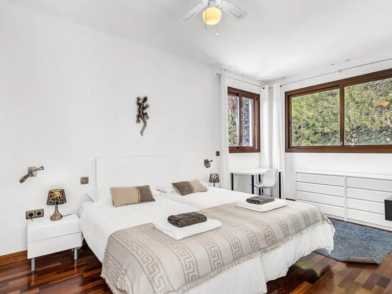 Apartment for Sale  in Marbella, Malaga 16