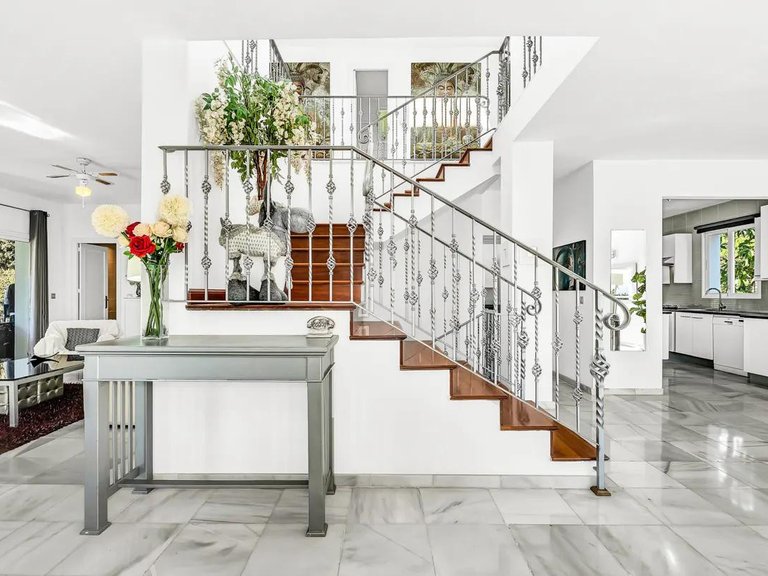 Apartment for Sale  in Marbella, Malaga 13
