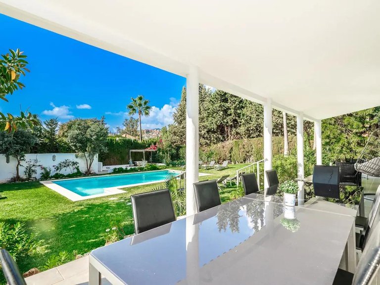 Apartment for Sale  in Marbella, Malaga 3