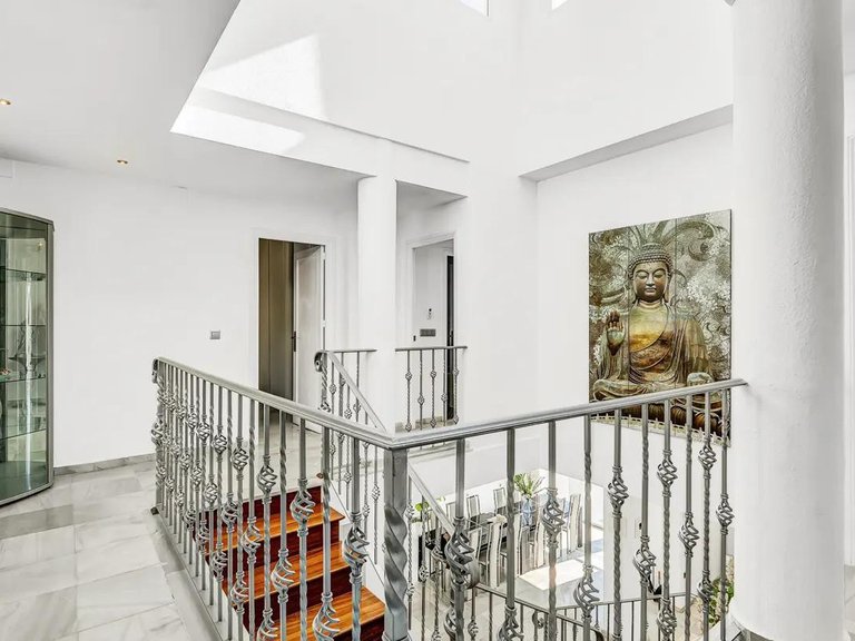 Apartment for Sale  in Marbella, Malaga 14