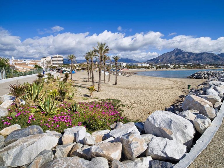Apartment for Sale  in Marbella, Malaga 31