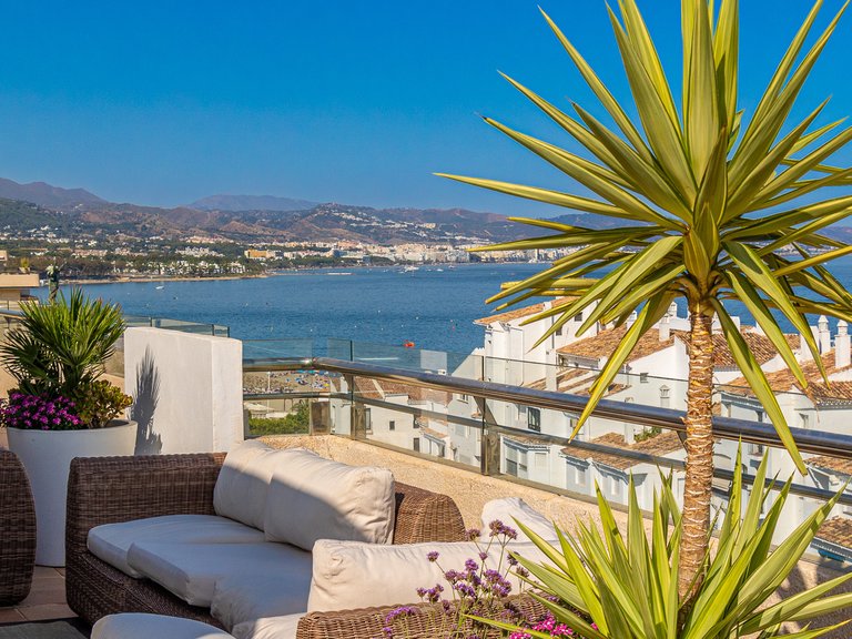 Apartment for Sale  in Marbella, Malaga 1