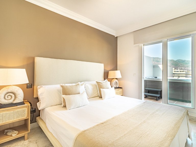 Apartment for Sale  in Marbella, Malaga 10