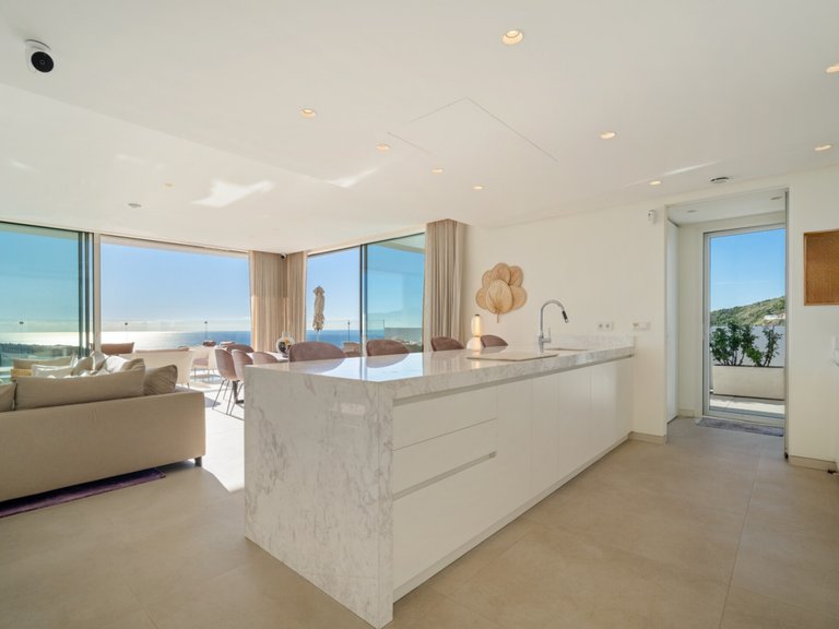 Apartment for Sale  in Ojen, Malaga 11
