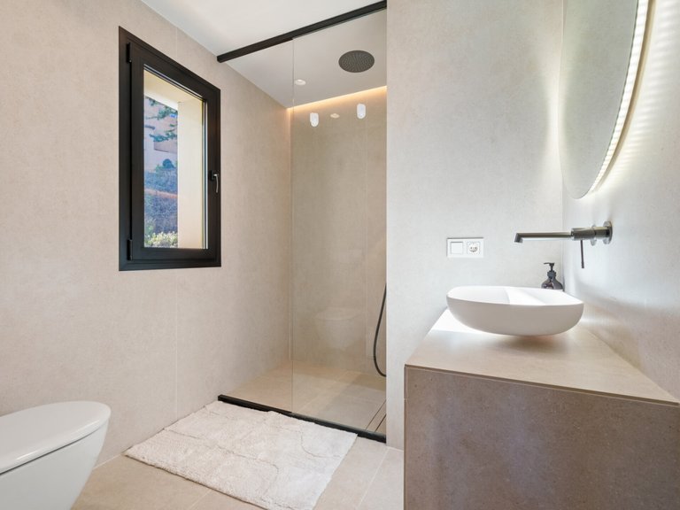 Apartment for Sale  in Marbella, Malaga 27