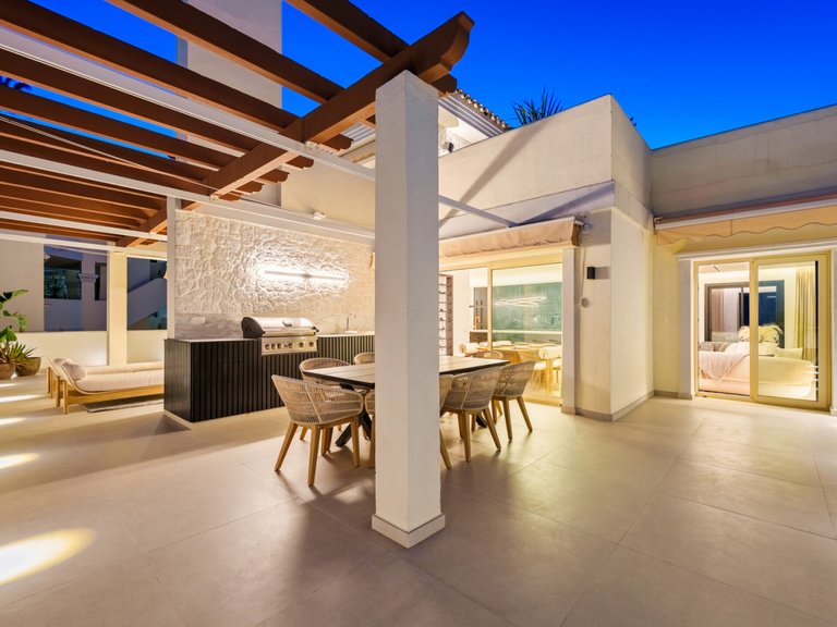 Apartment for Sale  in Marbella, Malaga 39