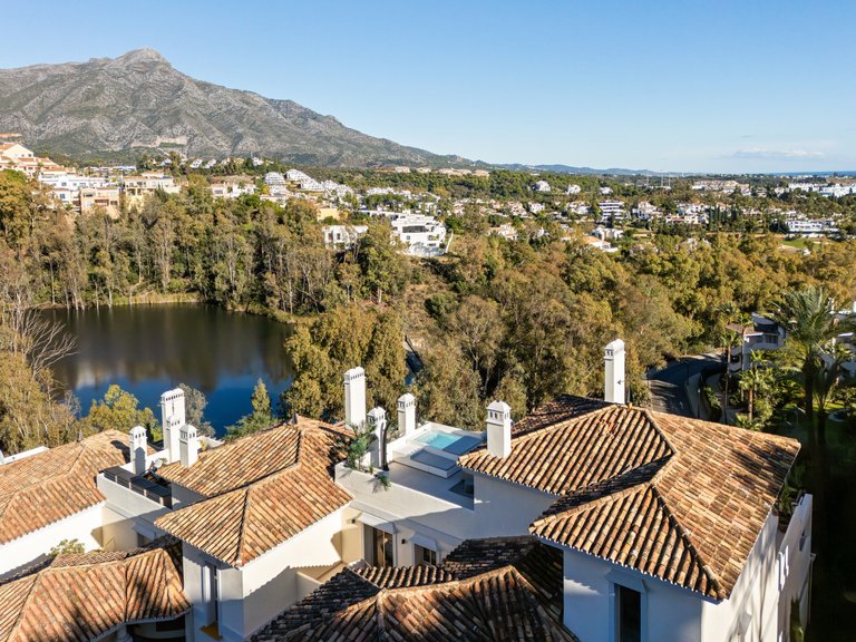 Apartment for Sale  in Marbella, Malaga 42