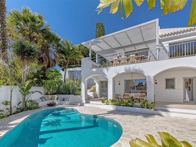 Apartment for Sale  in Marbella, Malaga 1