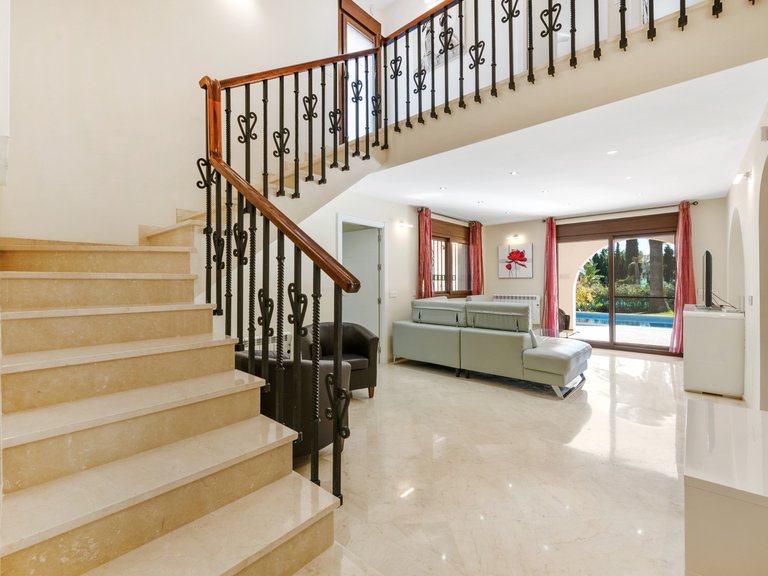 Apartment for Sale  in Estepona, Malaga 11